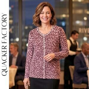 Quacker Factory M Pink Animal Print Rhinestone Cardigan – Statement Layer